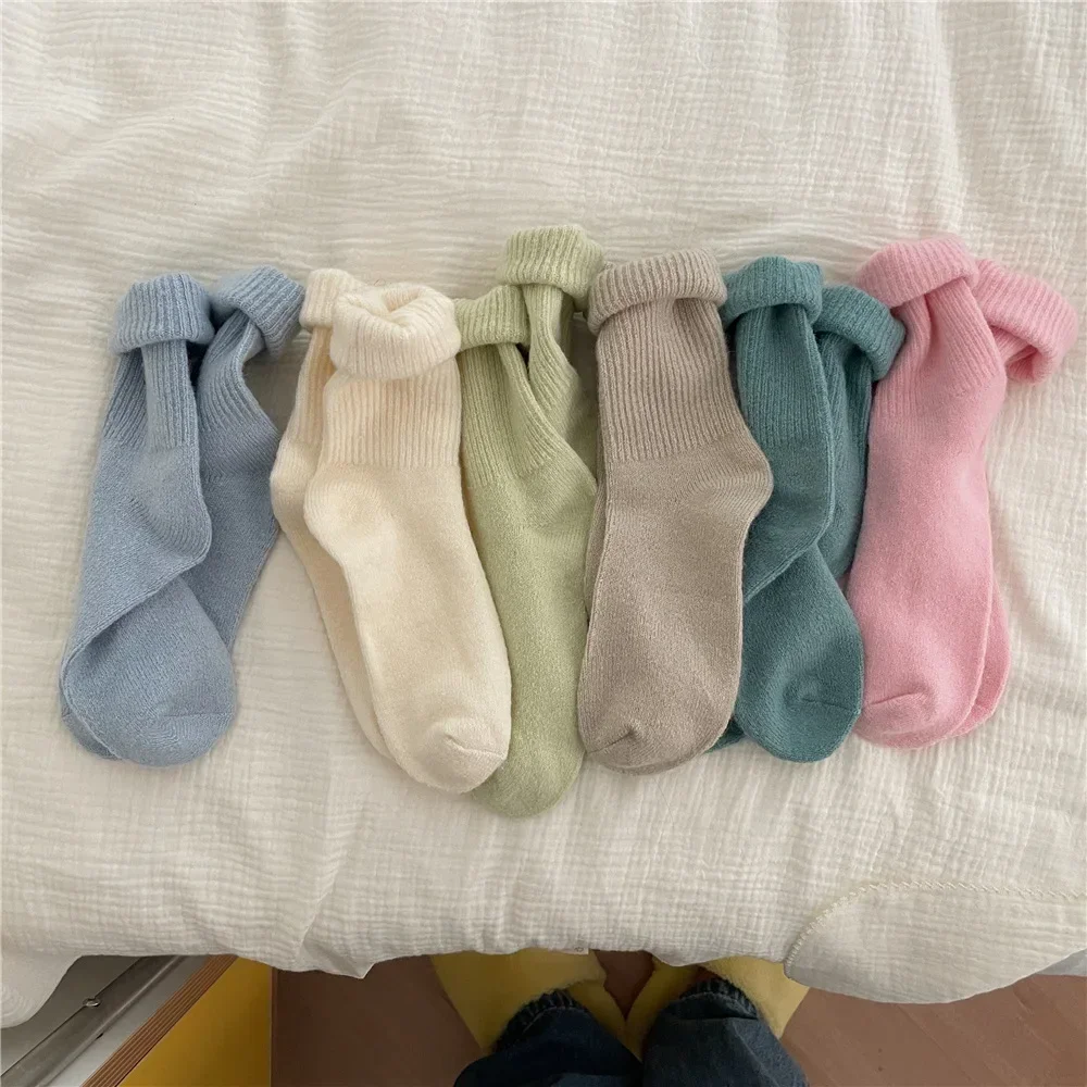 Thermal Sock Wool - Kaus kaki panjang tebal wanita, Kaos